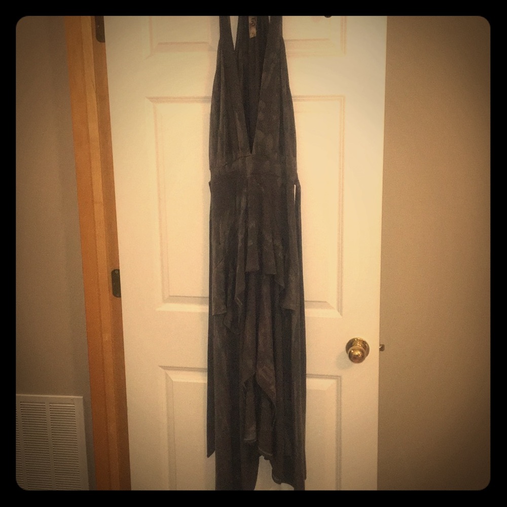 Go couture brand beautiful medium  Gray tie-dye tiered high-low jersey dress..